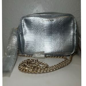NWT Victoria's Secret 2016 Fashion Show Silver Crossbody Purse Tassel‎ Snakeskin